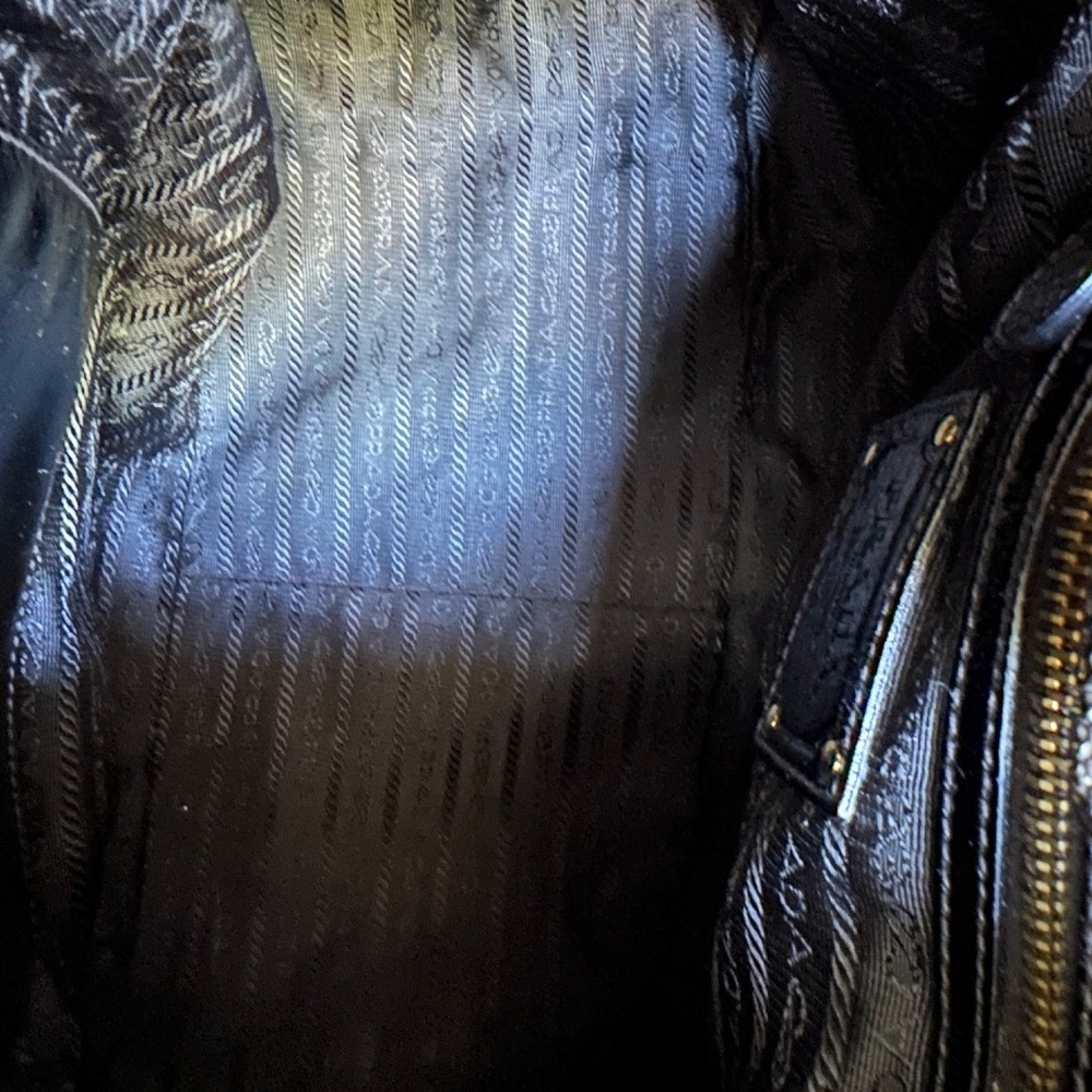 PRADA Vintage Tessuto Nylon and Enamel Black Calfskin Tote - Picture 8 of 17